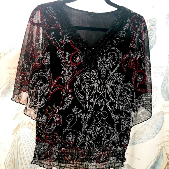 Ispiri Tops - 3 for $25!!! Ispiri floral blouse, size Medium.